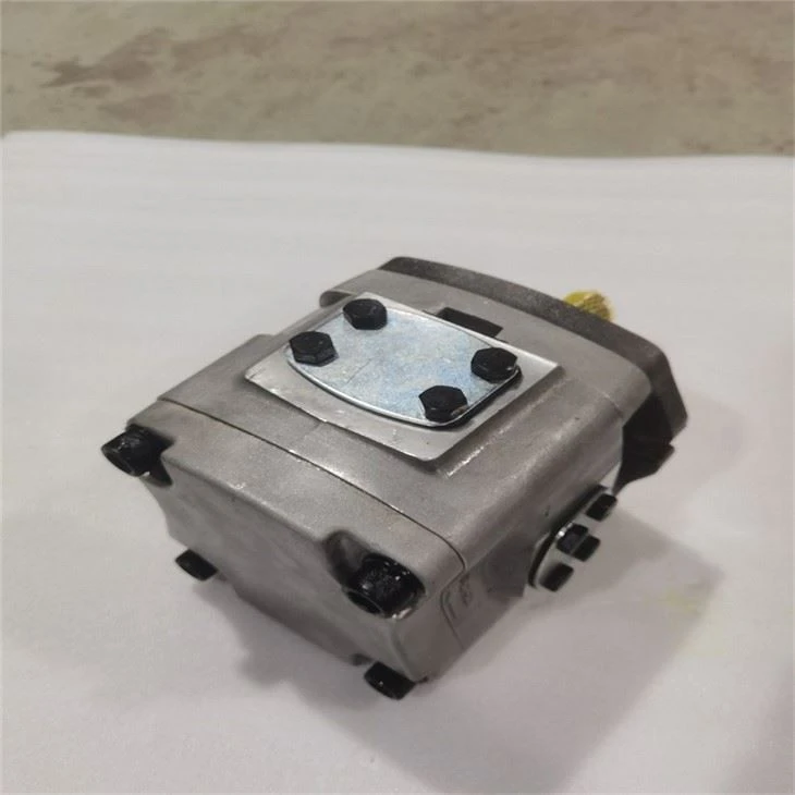 NACHI IPH Series IPH-3B-10-20 IPH-3B-13-20 IPH-3B-16-20 IPH-5B-40-11 IPH-5B-50-11 IPH-5B-64-11 Hydraulic Gear Pump